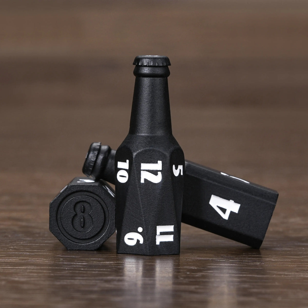 Metal Bottle Dice Set - Novelty-Design DND RPG Accessory for Tabletop Games, Gamer Gifts, Dice Collectors
