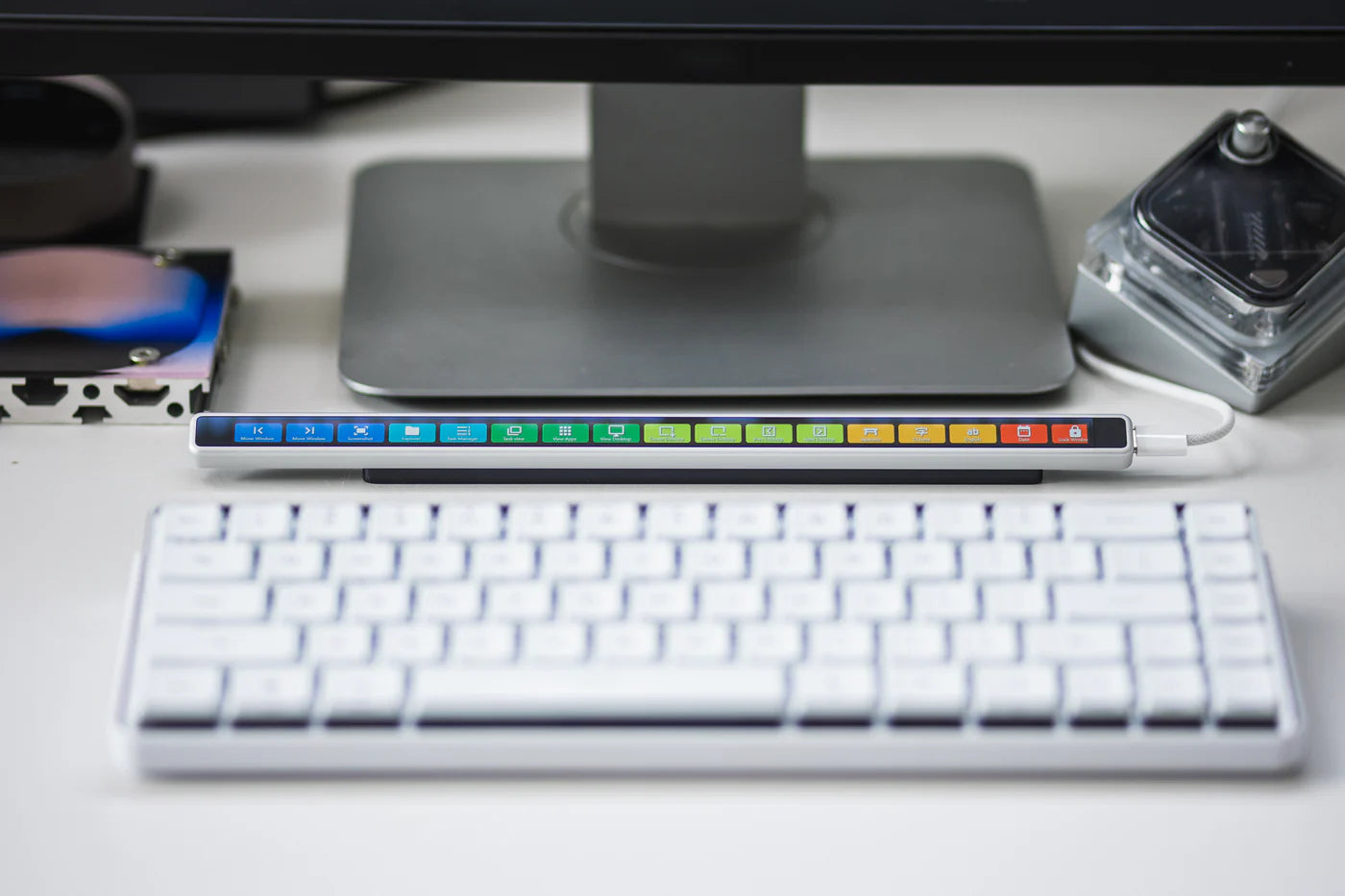 2K OLED Customizable Touch Bar Keyboard for Creators & Gamers
