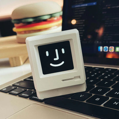 روبوت BitMac AI المكتبي الذكي