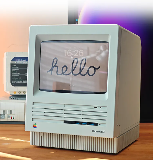 Retro Macintosh 8.3” Hub: Macintosh-Style Dock & Display for Mac Mini M4 & iPad Mini