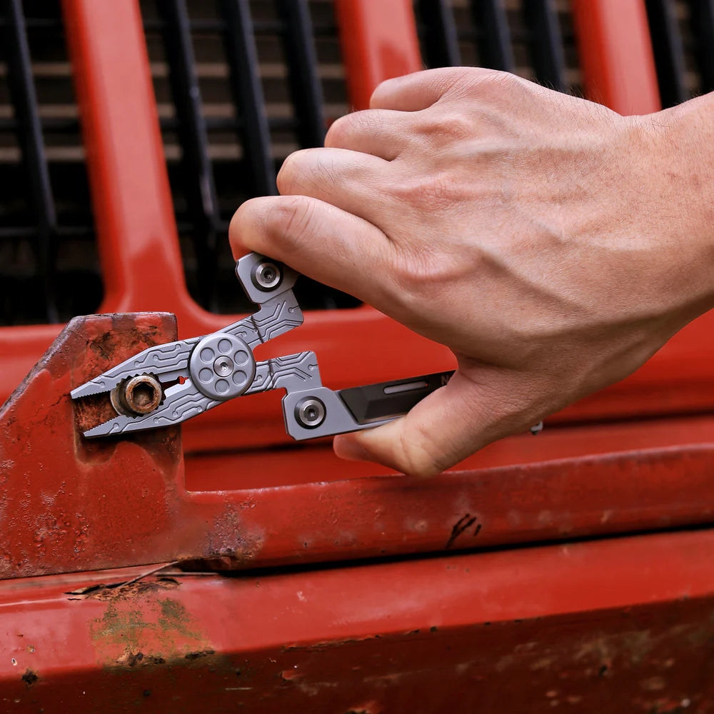 14-in-1 Card-Sized EDC Multi-Tool | Slim Tactical Utility