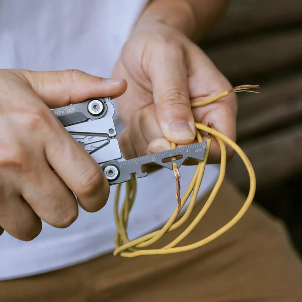 14-in-1 Card-Sized EDC Multi-Tool | Slim Tactical Utility