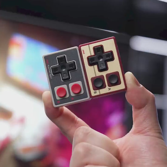 Product demonstration of the mini handheld wireless remote controller. Watch how easily it pairs via Bluetooth to scroll TikTok short videos, flip e-book pages on Kindle/tablets, and snap long-distance photos hands-free.
